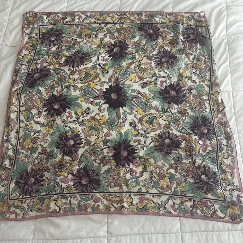 Worthington VTG 100% Silk Scarf Floral Paisley Old Money Quiet Luxury colorful